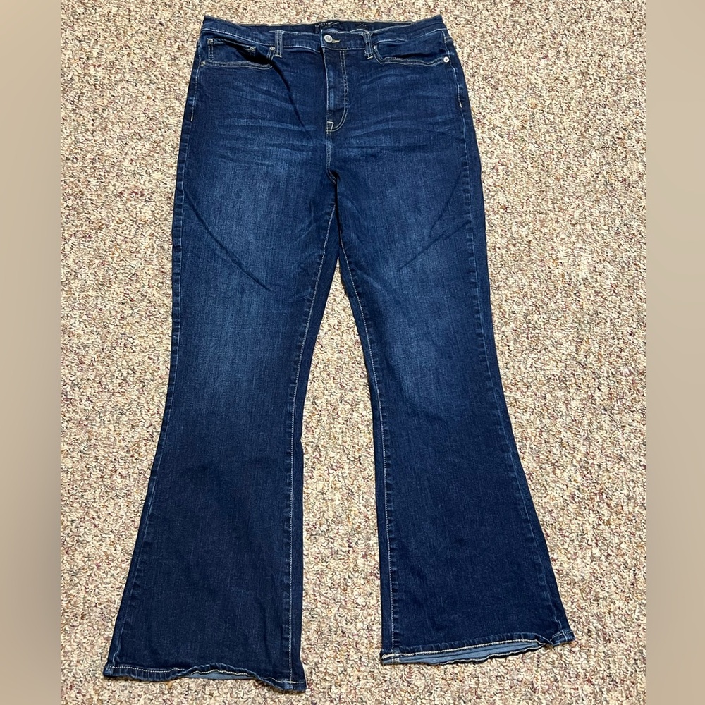 Lucky Brand High Rise Dark Blue Jeans